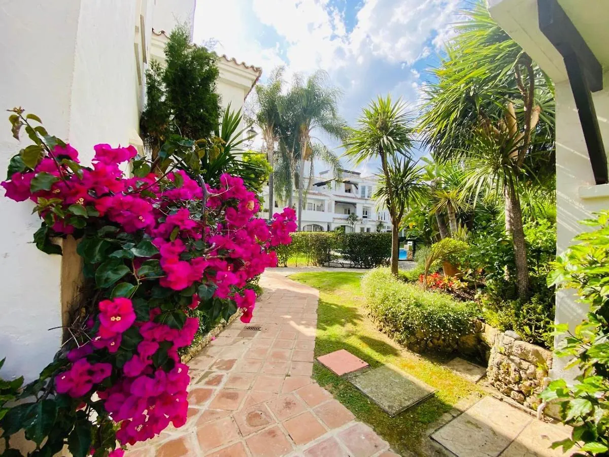 Apartamentos Naranjos Del Sol Marbella
